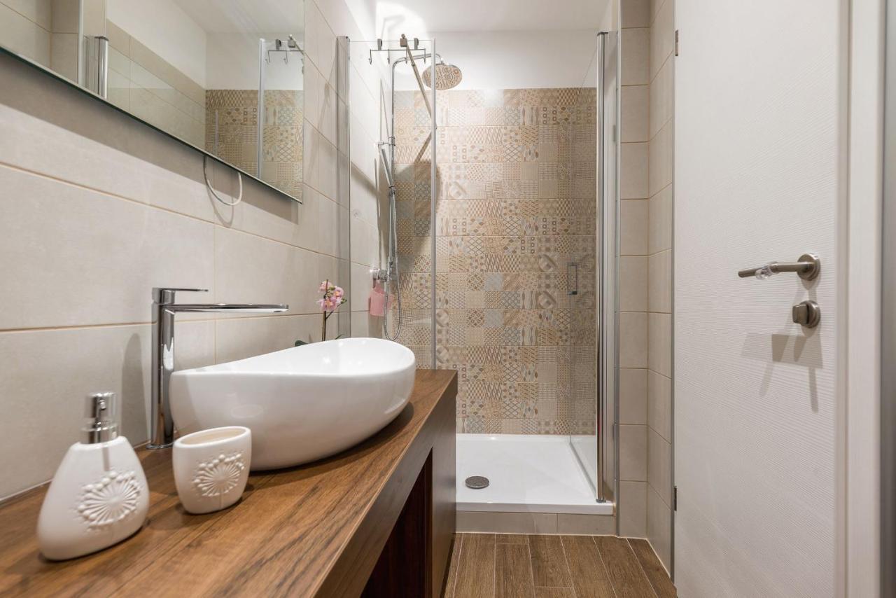 Vintage House Al Pozzo Aparthotel Hvar Town Bagian luar foto